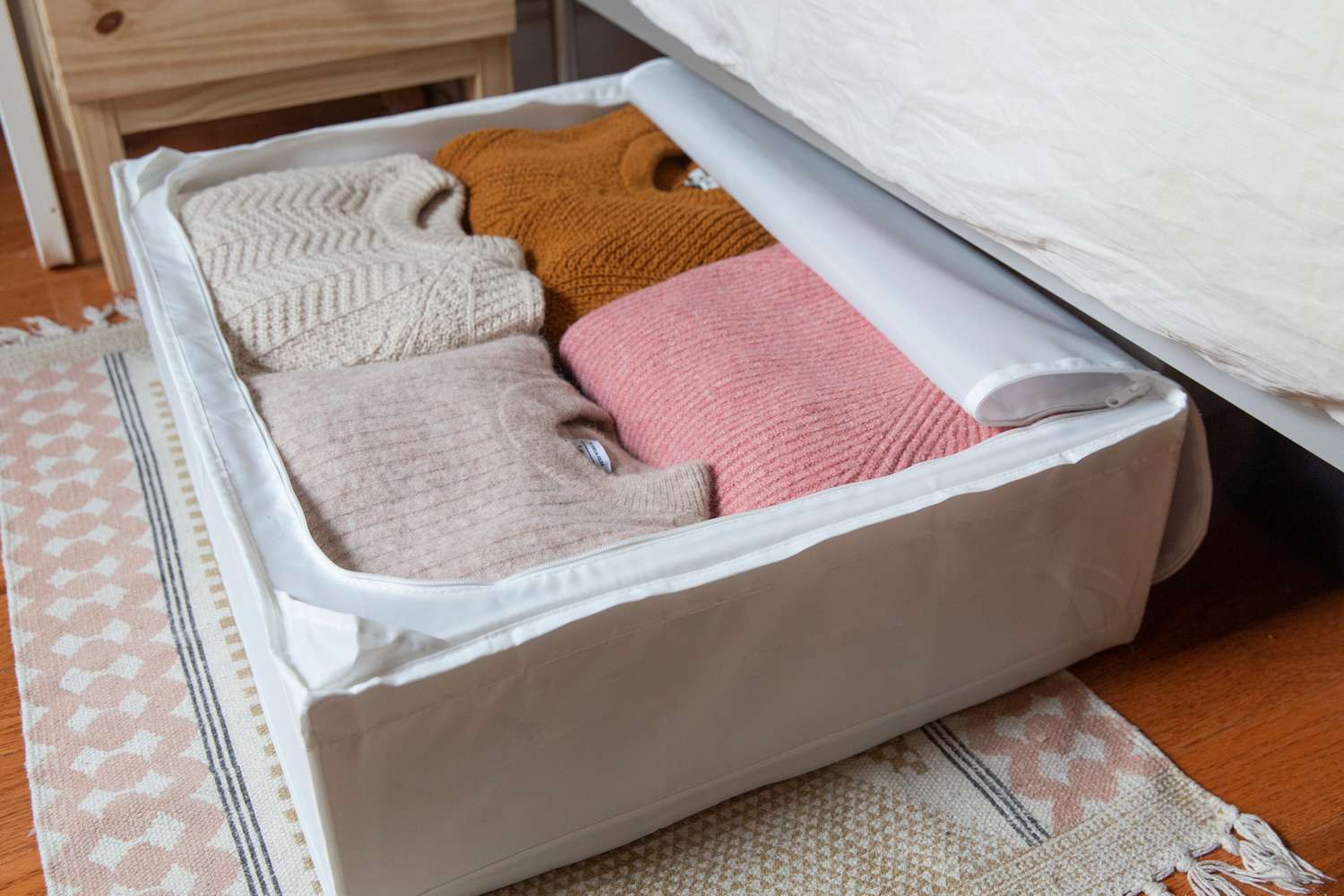 استفاده از فضای زیر تخت