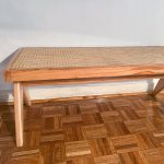 نیمکت حصیری پیرژنره خودرنگ